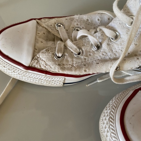 White Converse Chucks - Crocheted - Picture 3 of 5